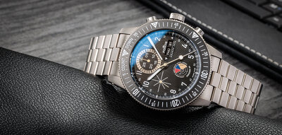 Fortis Novonaut N-42 Automatic Chronograph Amadee-24 F2040016 Limited Edition 100pcs (+ náhradní řemínek)