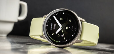 Garmin Venu 4 45mm Silver / Citron, Silicone band