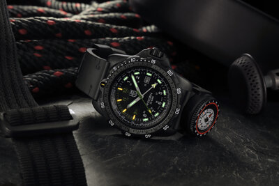 Luminox Land Recon Nav Spec XL.8837.SET (+ náhradní řemínek)