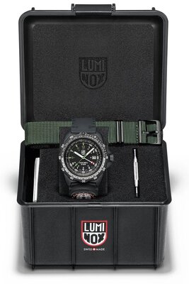 Luminox Land Recon Nav Spec XL.8837.SET (+ náhradní řemínek)