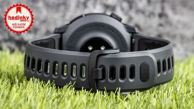 Coros Pace 4 Black / Silicone Band