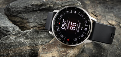 Garmin D2 Air X15, Silver/Black Silicone band