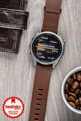 Garmin D2 Mach 2 47mm (Premium), Oxford Brown Leather Band (+ náhradní řemínek)
