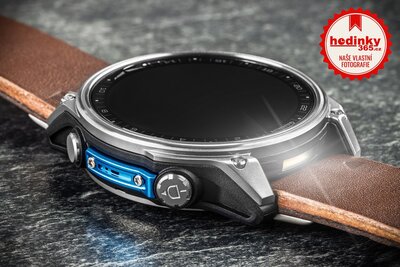 Garmin D2 Mach 2 47mm (Premium), Oxford Brown Leather Band (+ náhradní řemínek)
