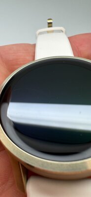 Garmin Venu 4 41mm Lunar Gold / Bone, Silicone Band (II. Jakost)