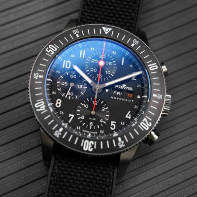 Fortis Novonaut N-42 Automatic Legacy Chronograph F2040009