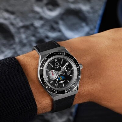 Timex Q Reissue x NASA TW2Y56800