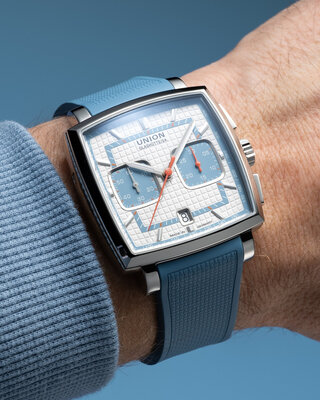 Union Glashütte Averin Chronograph D015.527.17.011.02 (+ náhradní řemínek)