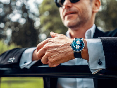 Robot Aerodynamic Cobalt Blue Mechanical 2101ST04
