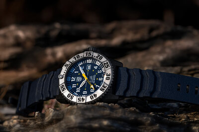 Luminox MIL-SPEC XL.3355.SET (+ náhradní řemínek)