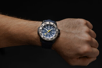 Luminox MIL-SPEC XL.3355.SET (+ náhradní řemínek)