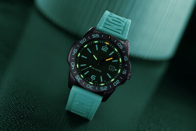 Luminox Sea XS.3124.N.SET Pacific Diver (+ náhradní řemínek) Limited Edition 777pcs