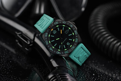 Luminox Sea XS.3124.N.SET Pacific Diver (+ náhradní řemínek) Limited Edition 777pcs