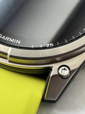 Garmin Fenix 8 Solar 47mm, Sapphire Graphite Titanium Yellow Band (II. Jakost)