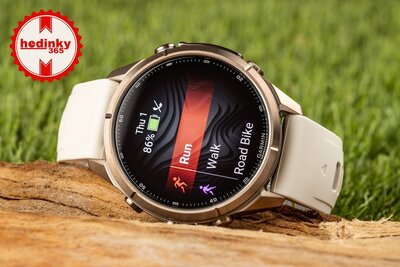 Garmin Fenix 9 Pro AMOLED 43mm, inReach, Autumn Gold Titanium/Bone (Premium) (+ náhradní řemínek)