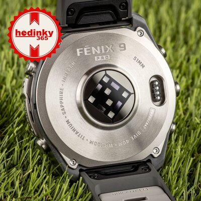 Garmin Fenix 9 Pro AMOLED 51mm, inReach, Titanium Walnut (Premium) (+ náhradní řemínek)