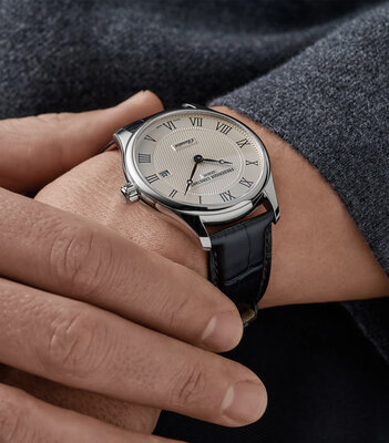 Frederique Constant Classics Gents Quartz FC-220CR5B6